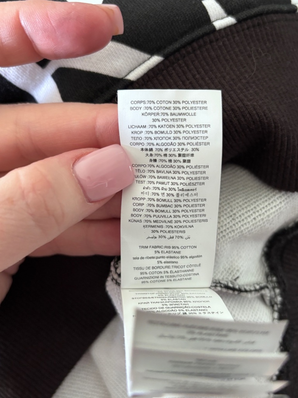 Michael Kors Women’s Newsprint Crewneck Sweatshirt in Large - Picture 6 of 6